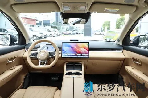 230km纯电续航+电混四驱 12万级蓝电E5 PLUS值不值得冲？-2