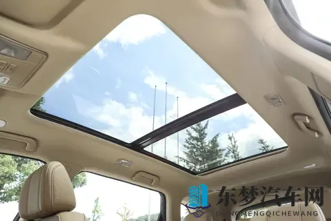 230km纯电续航+电混四驱 12万级蓝电E5 PLUS值不值得冲？