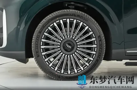 家用SUV新选，车长超52米，惠后1799万起，风云T11选购指南