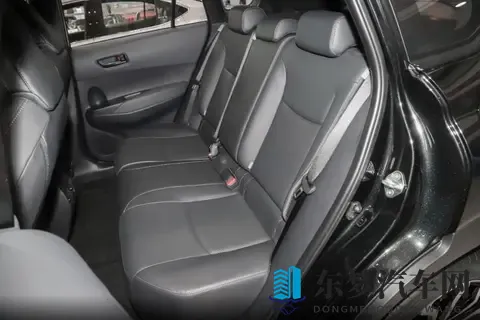 blackedraw黑人娇小：黑人艺术家描绘娇小身姿-1