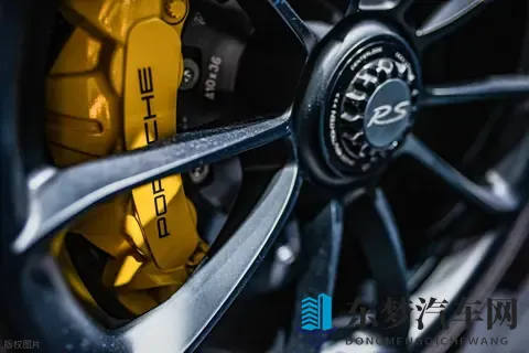 拉大车的小马我的儿子：父子情深，小马拉车映心间