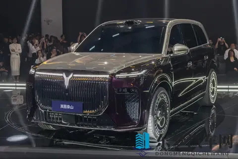 岚图第30万台车泰山下线！车长5米23，轴距3米12，综合续航1400km-2