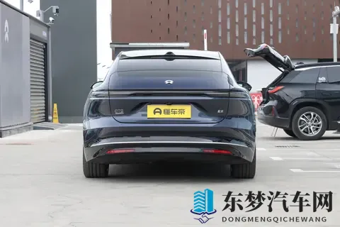 行政旗舰轿车新标杆?续航650km+天行智能底盘,蔚来ET9值得一看-2