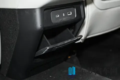 拆解2026款领克09：当价格、空间、动力、智能与配置形成合力！-3