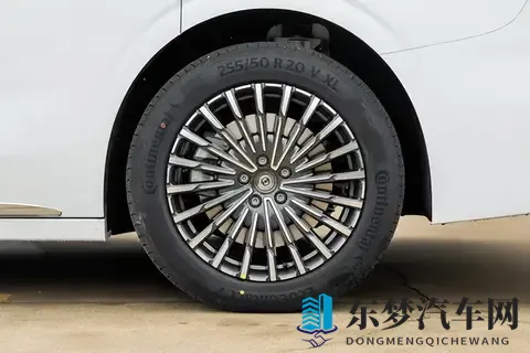 26款岚图梦想家实测后，我发现它确实重新定义了“舒适出行”-2