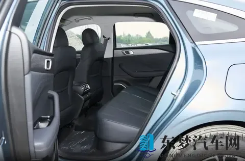 家用出行新选择？748万起售，银河星耀6主打亲民与经济性-1