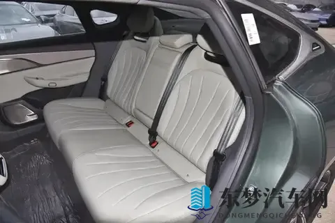 2025款星途星纪元ES：中大型车热门之选，11月购车有福利-1