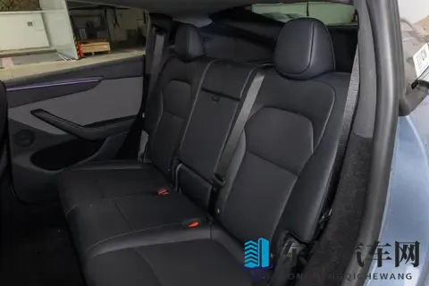 纯电续航821km，支持L2级辅驾，Model Y上新长续航后轮驱动版！-3