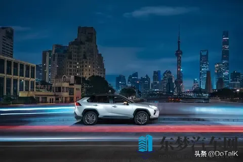 同样开 8 年新能源车比燃油车省 13 万?2025 最新成本账,算完不纠结-1