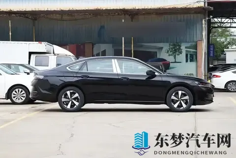 2026款大众迈腾B9实车曝光！配置多项优化，价格多少合适？-3