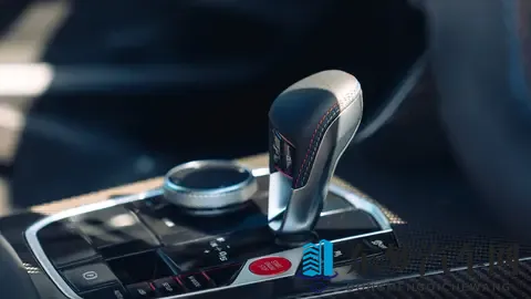 男Ji大巴进入女人的游戏：男性司机驶入女性世界之旅-2