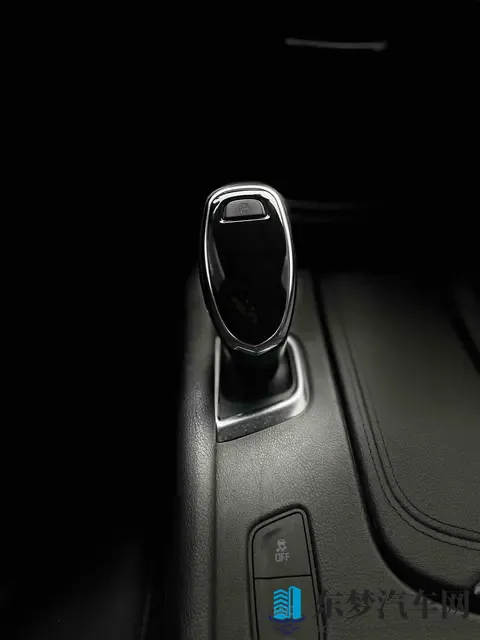 十年老友忍痛割爱，10万拿下18年一手凯迪拉克XT5！-2