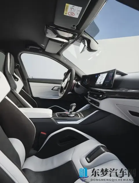 宝马M3旅行版来了，性能怪兽装下全家行李，燃油车最后的倔强