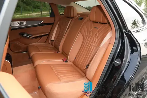 2025 款红旗 H9 改款车型配置差异与场景化选买指南-1