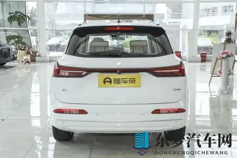 1398万元起！230km超长续航+四驱，这款插混SUV很适合家用-2