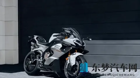 春风750SR到底输哪了？四缸跑车横向对比告诉你答案-1