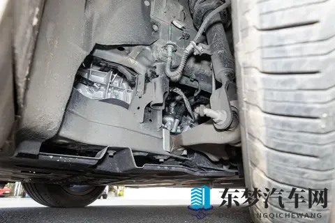 新能源轿车怎么选？标配8295+空悬+CDC，星纪元ES够卷吗？-1