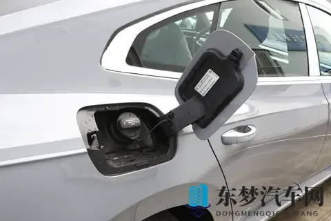 26 款大众 CC 怎么选?配置细节、使用体验及竞品参考-3