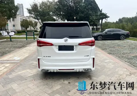 13万公里值不值？13万拿下18年别克GL8，家用商务都合适-1