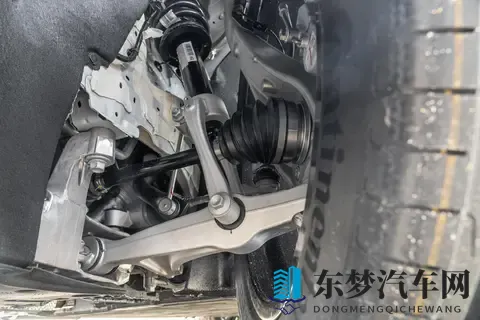 高端MPV怎么选？试驾26款岚图梦想家PHEV，看看它合不合适-1