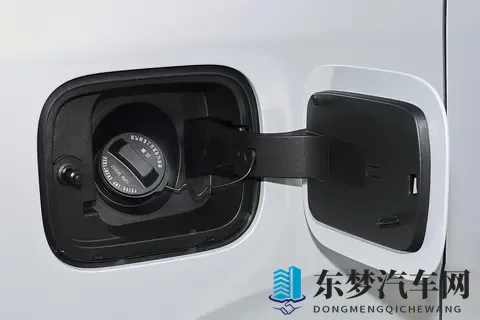 10万级MPV怎么选？家用就看这款，真7座大空间+插混动力-1