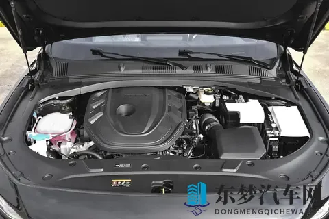 吉利星瑞对比艾瑞泽8 PRO，高性能家用车怎么选？看完这篇就知道了-1