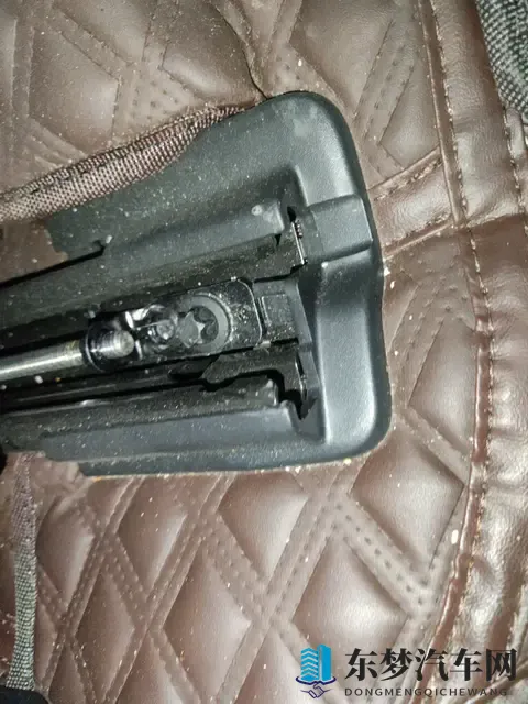 一手准新奔驰C级，38万公里，228万开回家-2