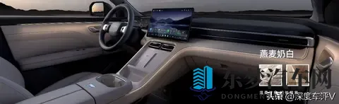 男生女生打扑克APP：科技娱乐跨界：汽车新玩法引关注-2