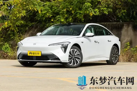 新车  纯电续航325公里_15T增程动力，小鹏P7+增程版更多消息曝光-3