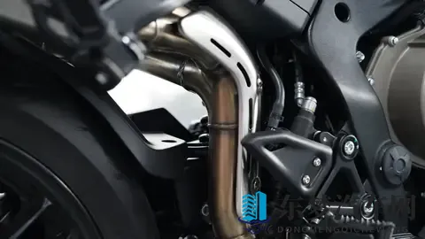 春风750SR到底输哪了？四缸跑车横向对比告诉你答案