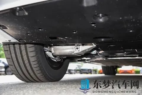 三代同堂选 MPV？体验极氪 009 七座过道版 11月促销让家用豪华更划算-2