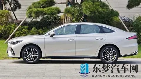 小马拉大车妈妈真实身世：汽车传奇：揭秘“妈妈”的卓越身世