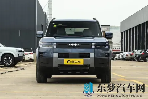 2025 款方程豹钛 7 200KM 两驱 Max 版深度试驾：用细节重塑家庭出行-1