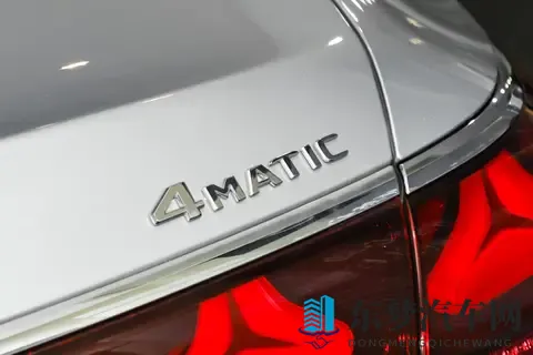 2026款奔驰长轴距E级上市，新增经典版仅售4299万，剑指宝马5系-2