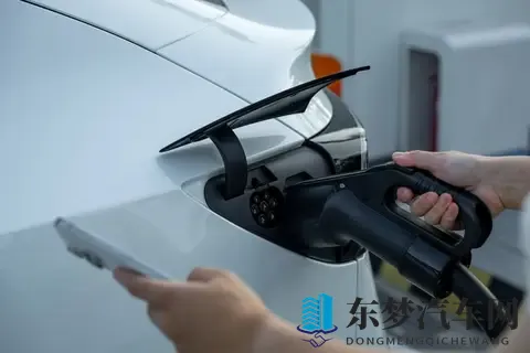 中国电动车充电枪超1800万把,够用了吗?-1