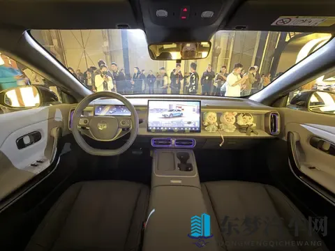 1058 万起 零跑Lafa 5 正式开启预售-1