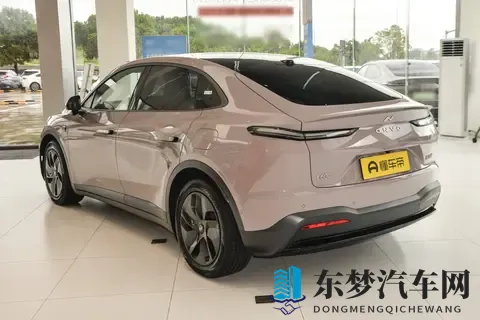 25万级纯电SUV,能效空间双在线,家用选它准没错!-1