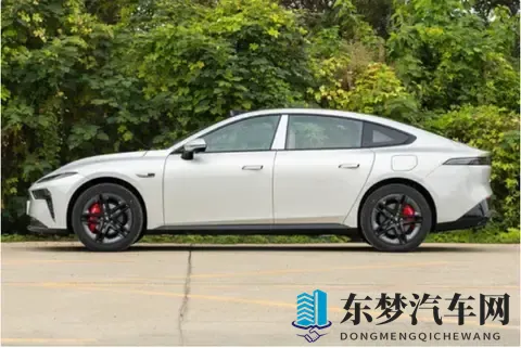 东风奕派 eπ007+预售1499万元起，15 万级新能源轿车的真香之选-3