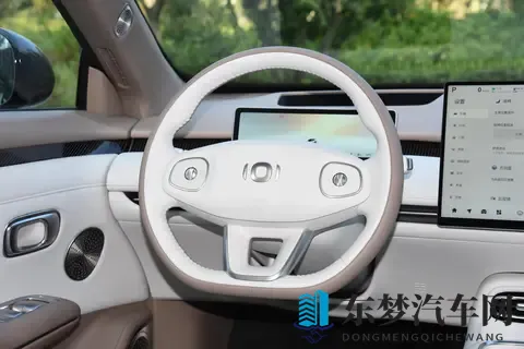 售1099万元起_双动力可选_顶配激光雷达，长安启源A06正式上市-2