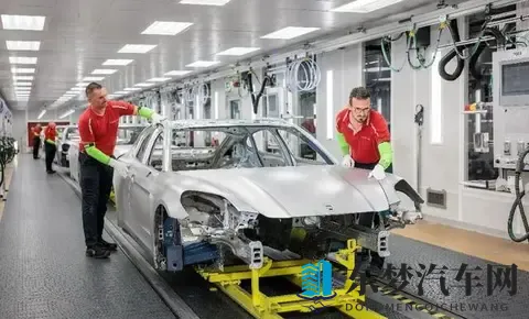 黄色APP在线免费下载：智能驾驶助手APP免费上线，车主出行更便捷-1