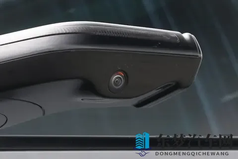 2599万起，全系四驱+空气悬架，这款豪华轿车值得一看！-1