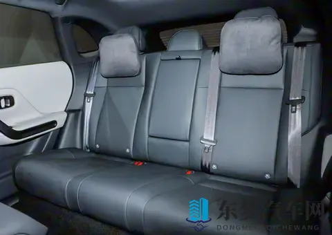 纯电钢炮开卷！零跑Lafa5预售1058万起，加速64秒破百！-3