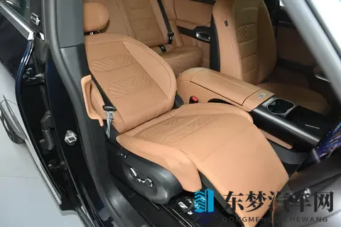 开了 10 年 smart 油车，换了精灵 #5 插混，这 3 个优点让我越开越爱！-3