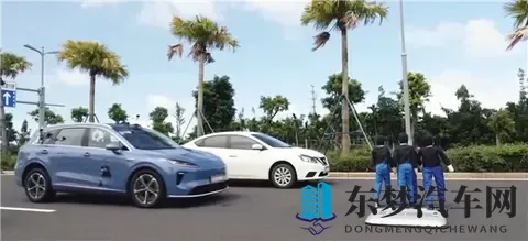 专家：我国组合驾驶辅助技术水平已在国际领先-1