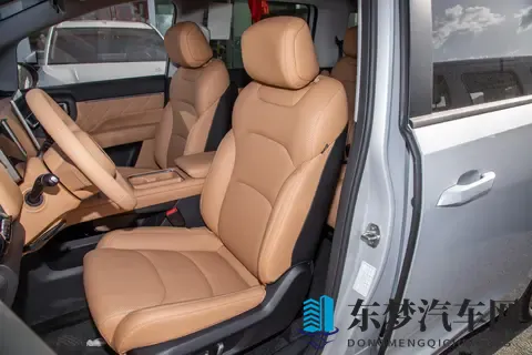 10万级7座MPV，768万起售，家用真香！五菱星光730 PHEV-2