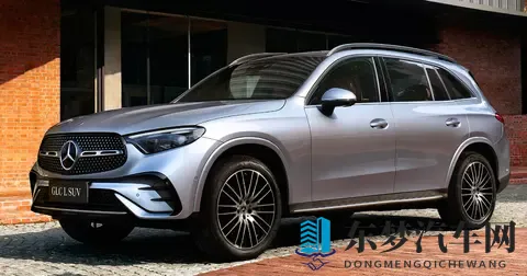还没买车的有福了！新款奔驰GLC上市，降价增配，带智驾辅助