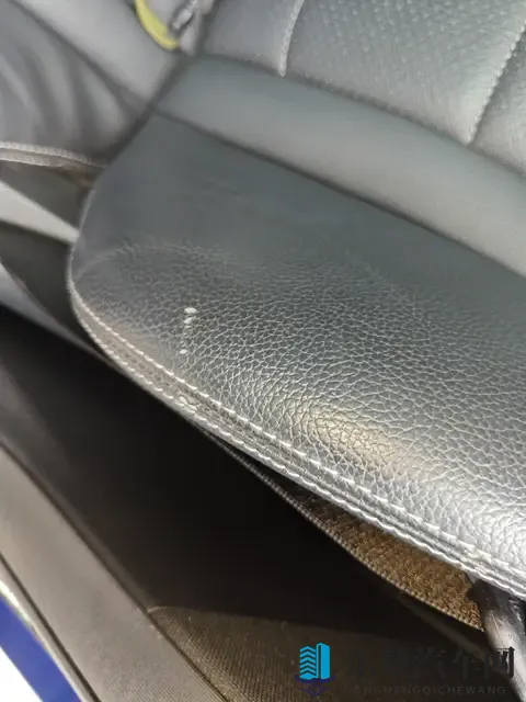 12万拿下蓝色奔驰C260L,圆你奔驰梦!-3