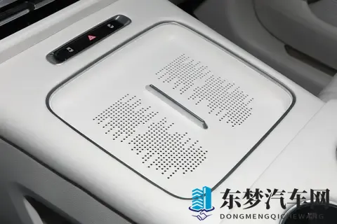 带娃出行还得看它!试驾26款岚图梦想家乾崑Ultra-3