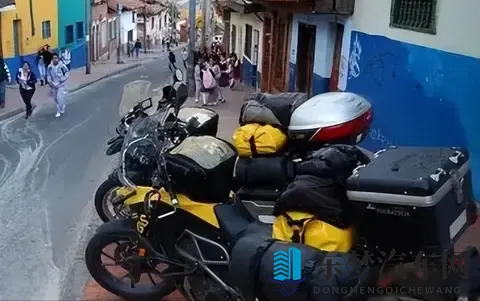 限摩令惹众怒!摩托手封路抗限令,12万人生计不能停?-1