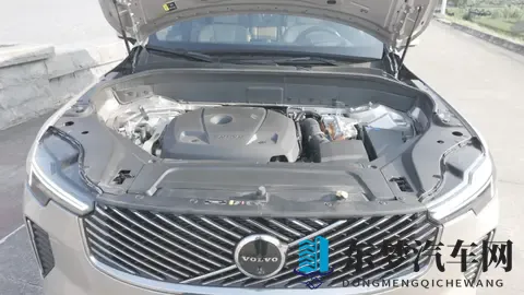 试沃尔沃XC90 T8： 65万买全进口豪华旗舰SUV，高净值家庭用车优选-2